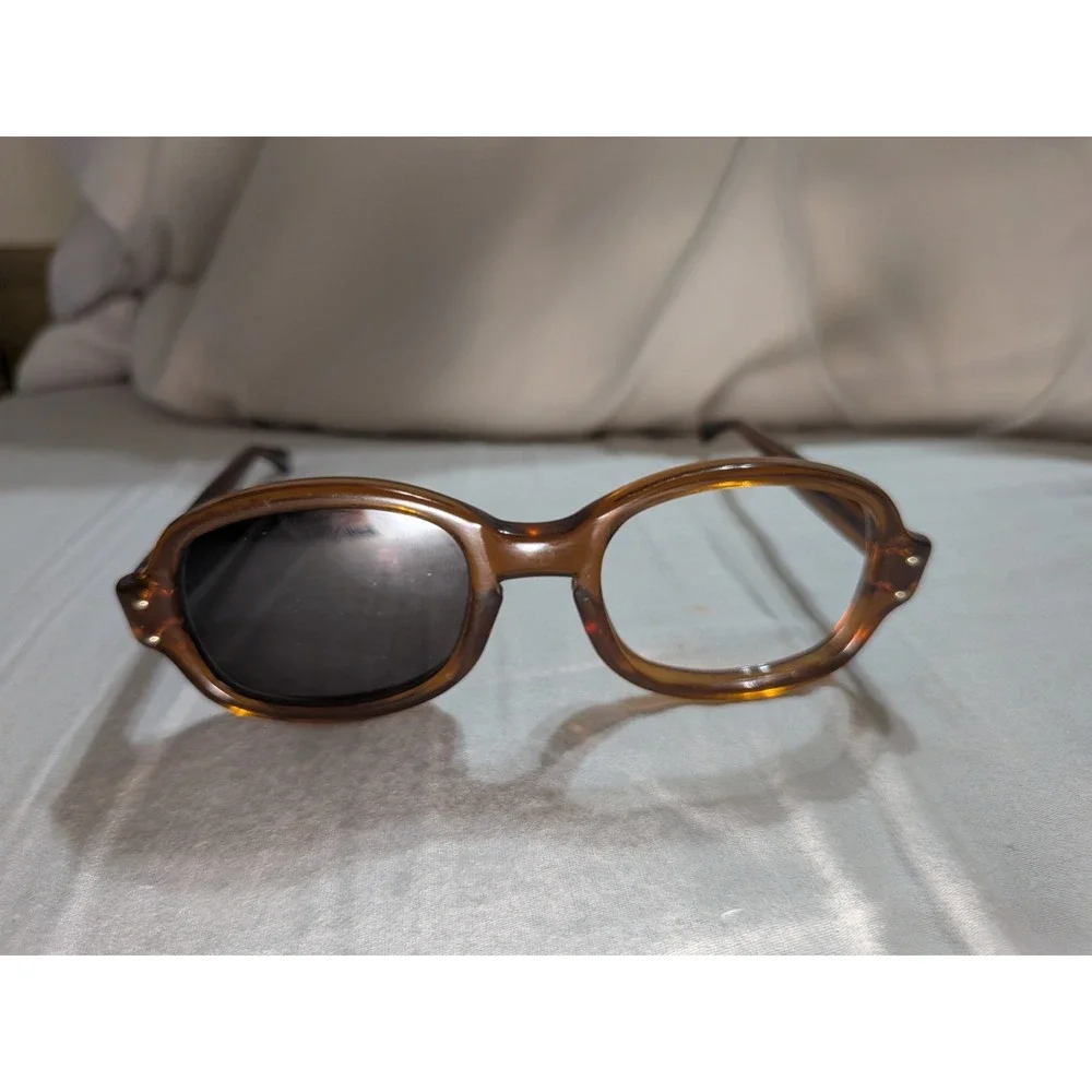 Vintage ROMCO 4 1/2- 5 1/2 Sunglasses  Brown Square Frames size 48[]18 140